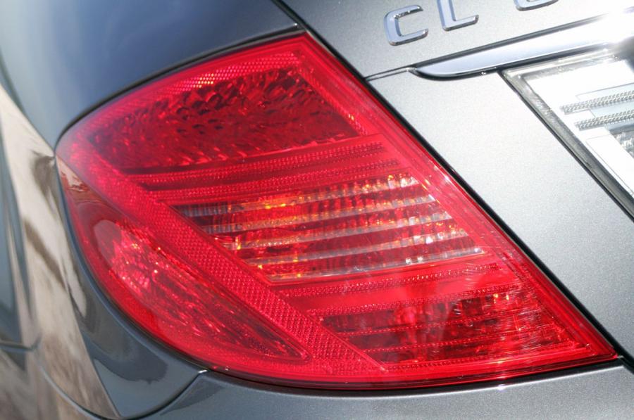 Mercedes-Benz CL63 AMG 2011 года  (фото 47 из 62)